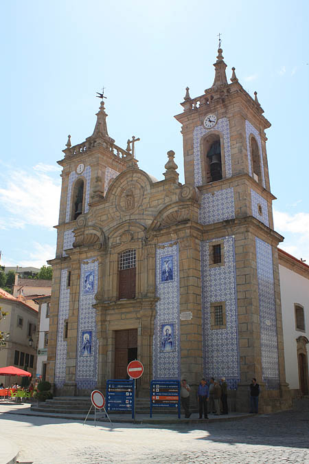 Portugal - Gekachelte Kirche in Gouveia