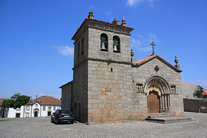 Portugal - Romanische Kirche in Sernancelhe