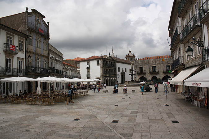 Portugal - Die Fußgängerzone von Viana do Castelo