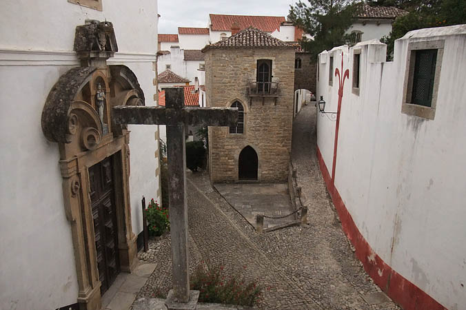 Portugal - Óbidos wird auch das Rotenburg Portugals genannt, da die Stadtmauer begehbar ist
