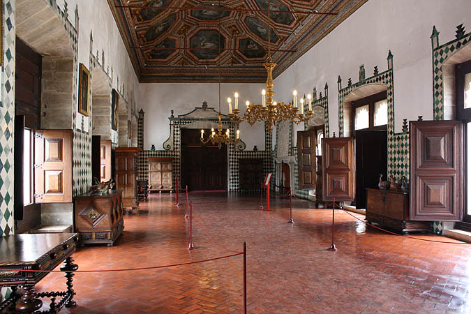 Portugal - Saal der Schwäne im Königspalst von Sintra