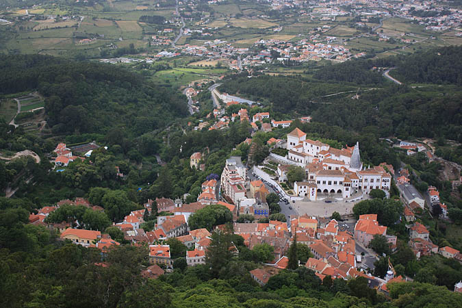 Portugal - Blick auf Sintra vom Castelo dos Mouros