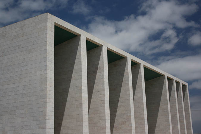 Portugal - Moderne Architektur im Park der Nationen