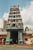 Der Eingang zum Hindu-Tempel in Chinatown (75,176 bytes)