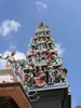 Figuren ber dem Hindu Tempel (57,614 bytes)